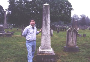 The author at the graveside of Louis Manierre Jr.